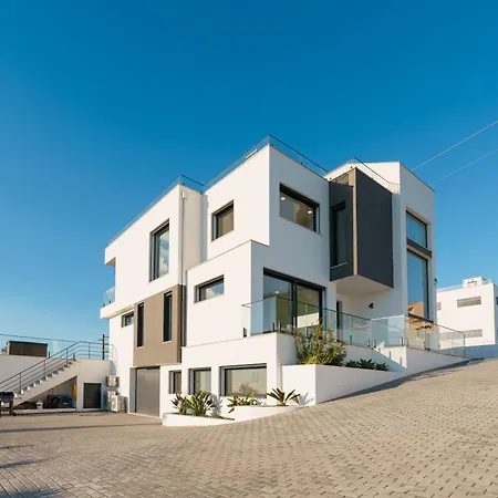 Gold With Ocean View, Jacuzzi And Private Pool Vila *